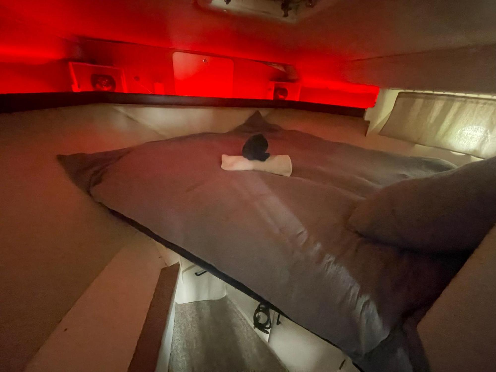 Nuit Insolite Et Cocon 瓦朗斯 外观 照片