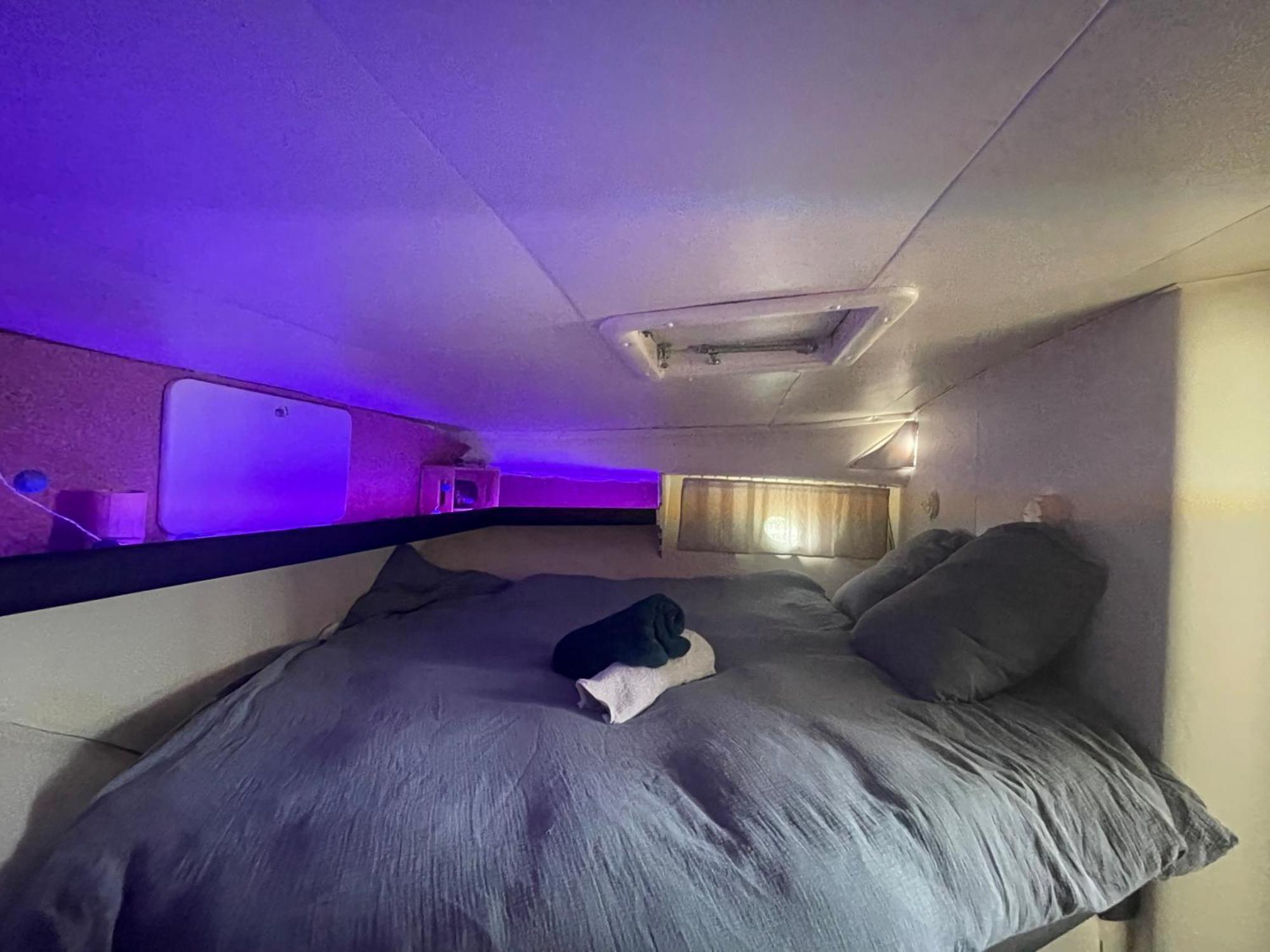Nuit Insolite Et Cocon 瓦朗斯 外观 照片